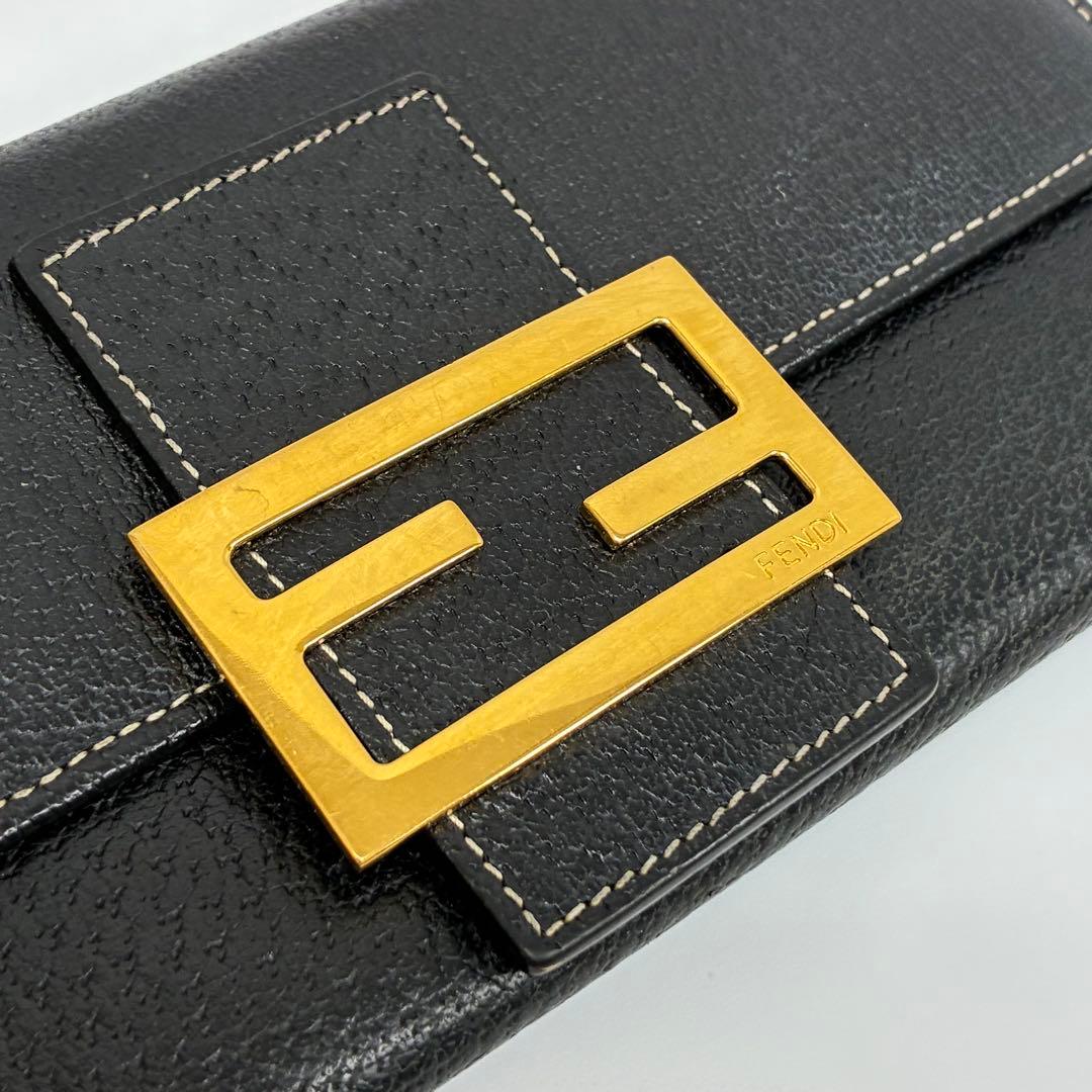 FENDI 二つ折り財布 ブラック