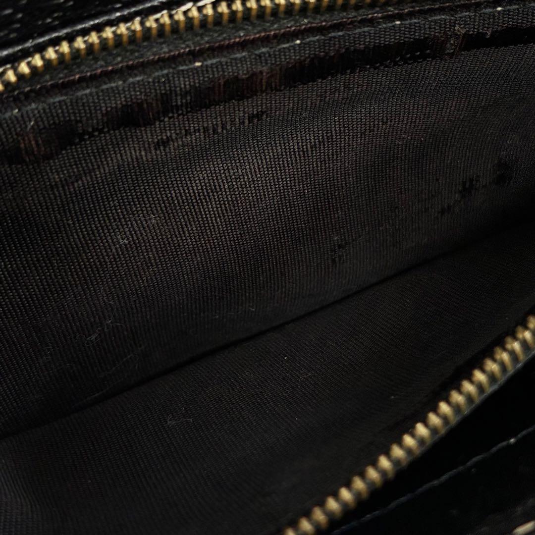 FENDI 二つ折り財布 ブラック