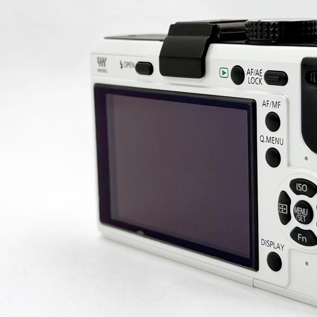 パナソニック DMC-GF1 ボディ シェルホワイト ミラーレス カメラ 中古