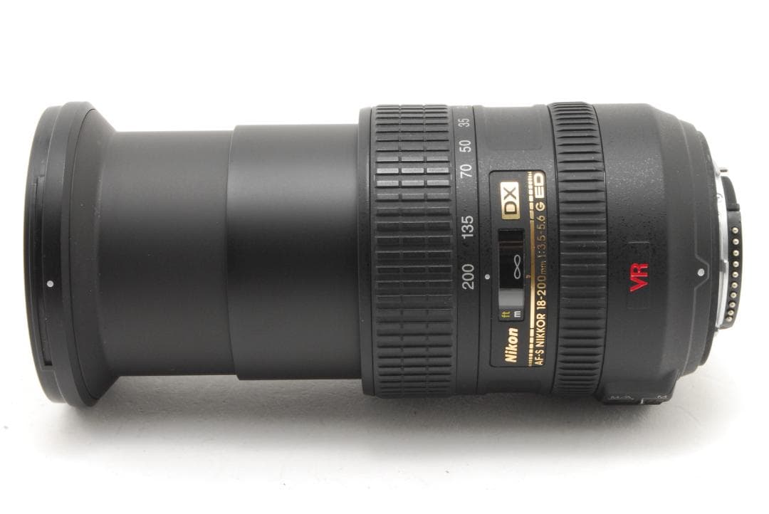 Nikon AF-S DX NIKKOR 18-200mm VR ズームレンズ