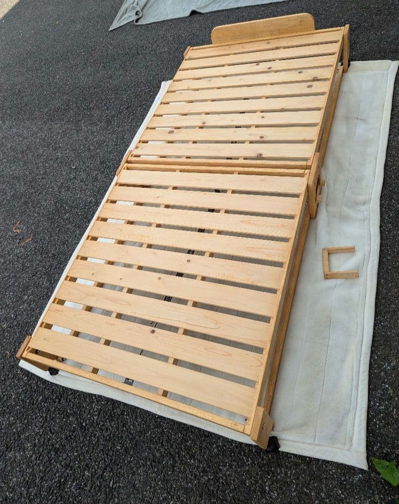 折りたたみすのこベッド　シングル