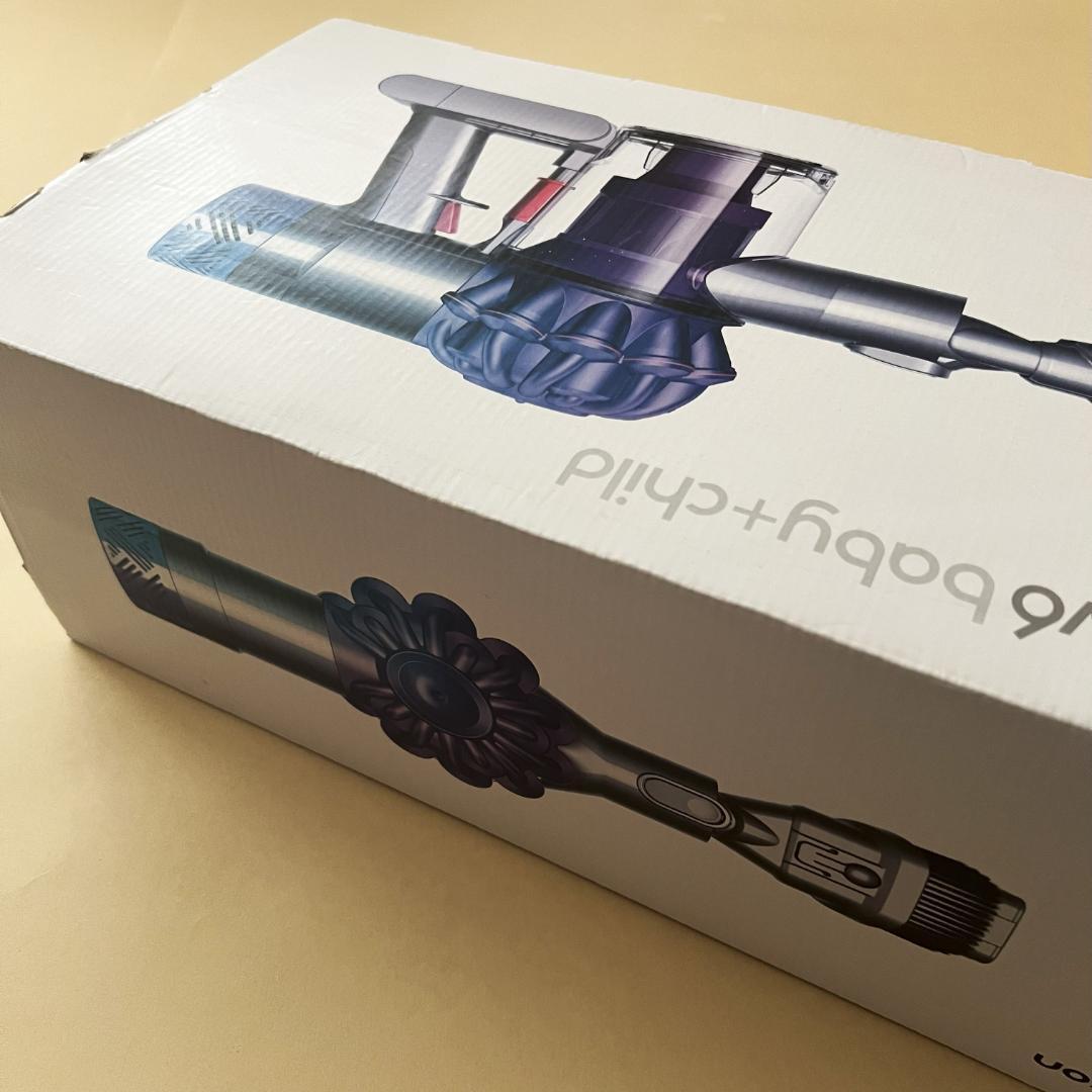 サンディ　新品同様　ダイソンV6 ハンディタイプ　掃除機　各種付属品付