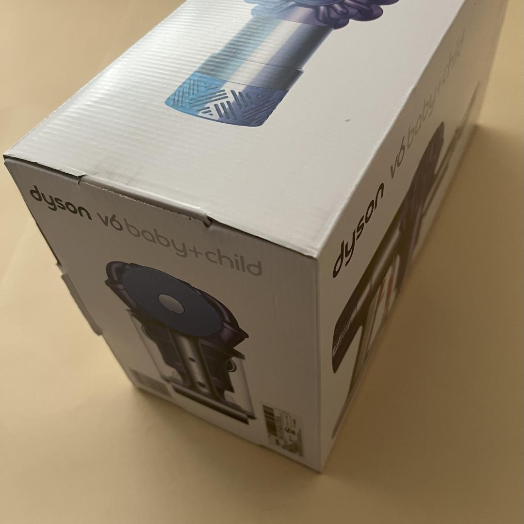 サンディ　新品同様　ダイソンV6 ハンディタイプ　掃除機　各種付属品付