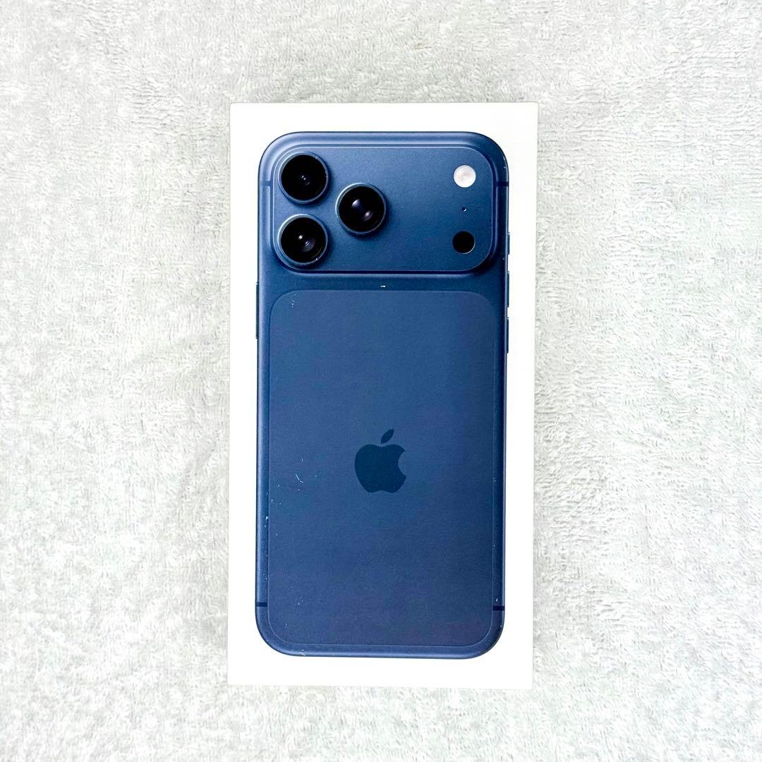 米国版 iPhone17 Pro Max 1TB ディープブルー SIMフリー