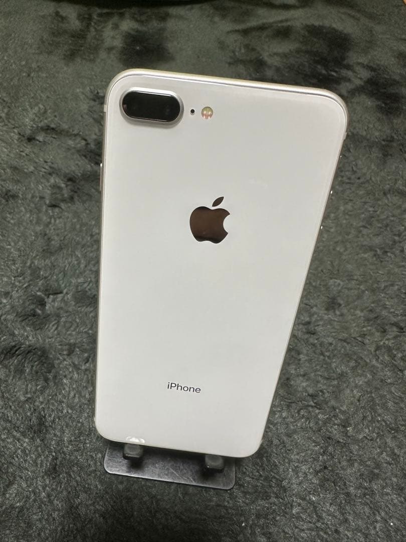 iPhone 8 Plus シルバー 256GB