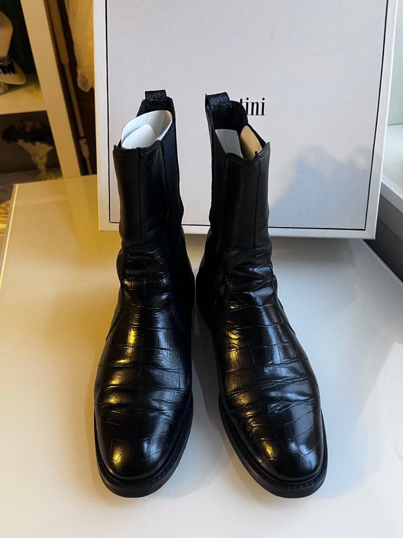 Pertini スペイン製ブラックレザー サイドゴアブーツ クロコダイル風