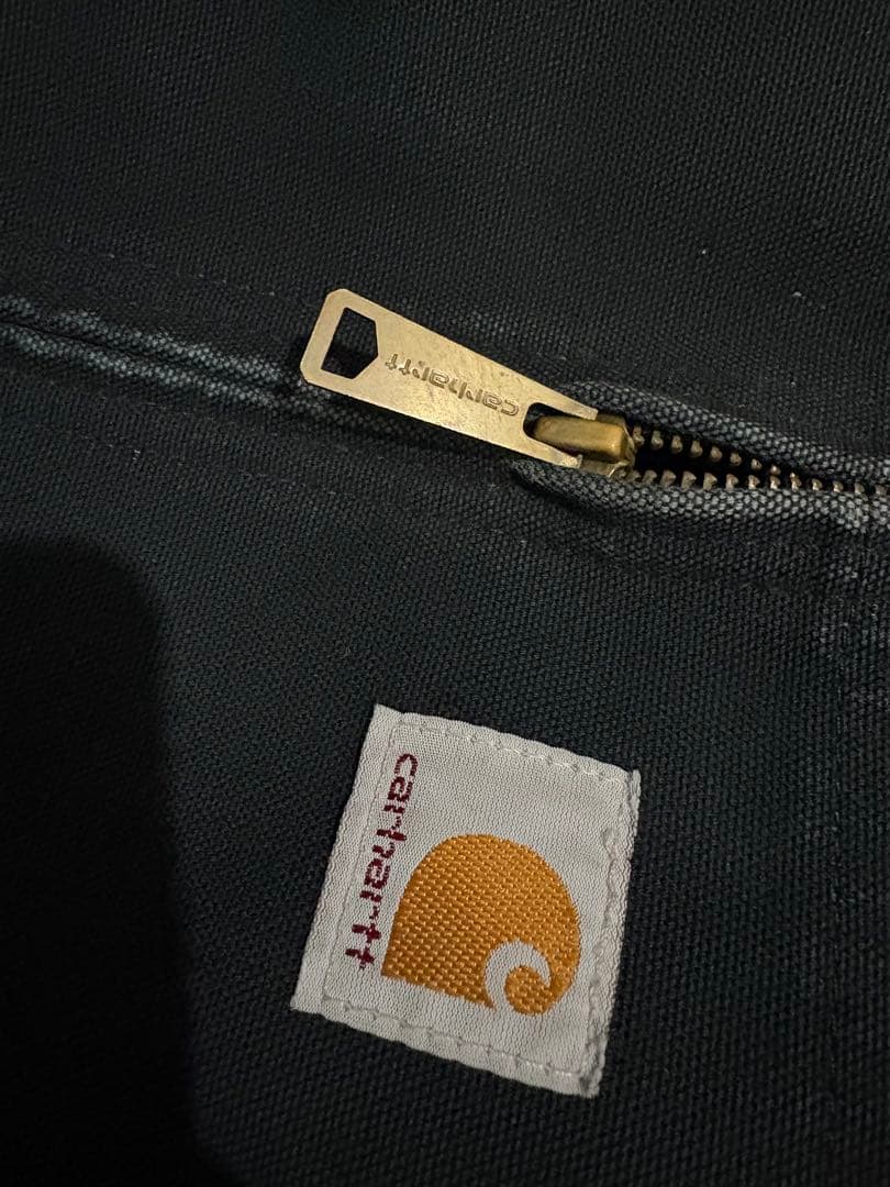 【USA製】carhartt アクティブジャケット J131 BLK