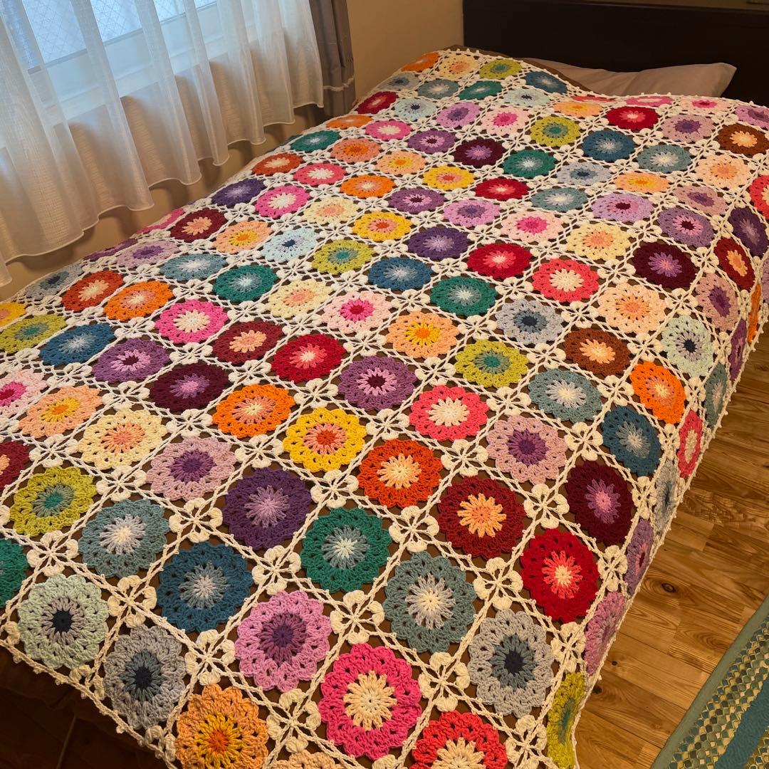 ハンドメイド　お花がいっぱいベットカバー　ブランケット　マルチカバー　コットン