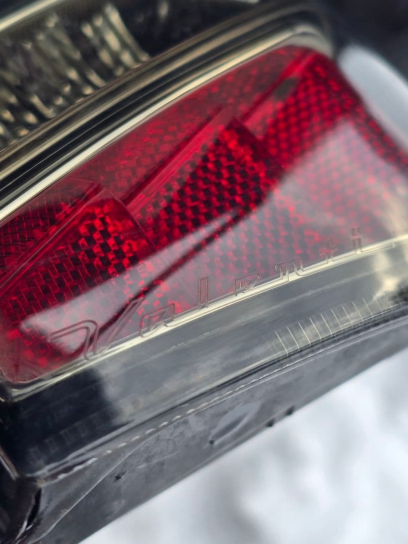 と*な様 ハイエース　テールランプ　ヴァレンティ