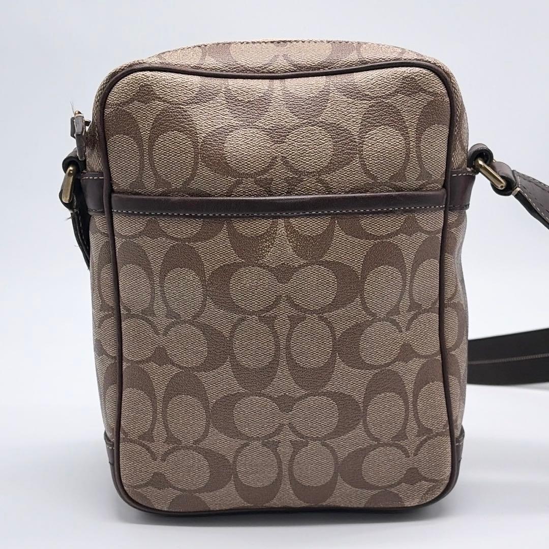 コーチ ショルダーバッグ サコッシュ レザー シグネチャー　ヘリテージ