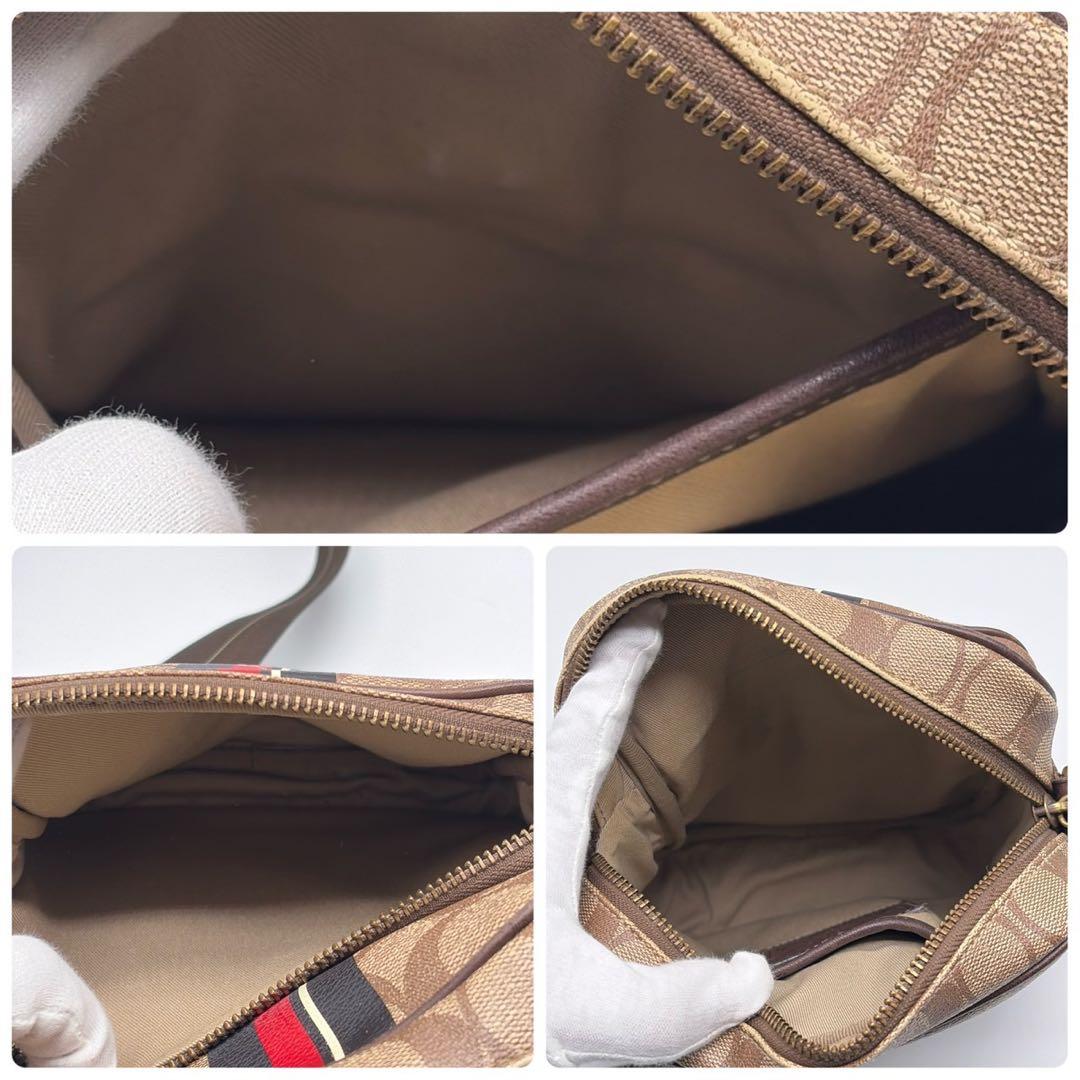 コーチ ショルダーバッグ サコッシュ レザー シグネチャー　ヘリテージ