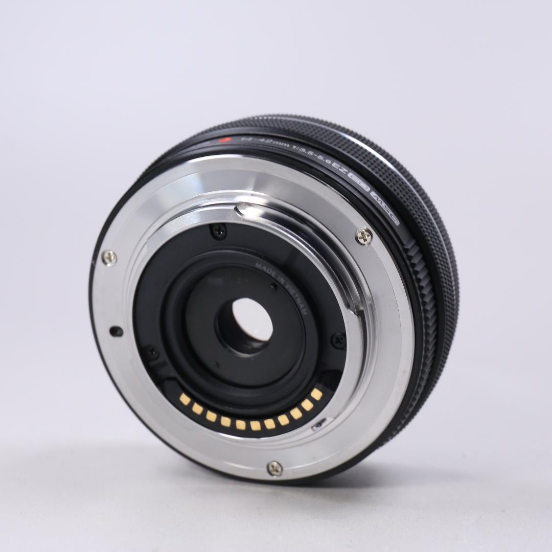 ☆完動品☆OLYMPUS OM-D E-M5 14-42mm　＃425