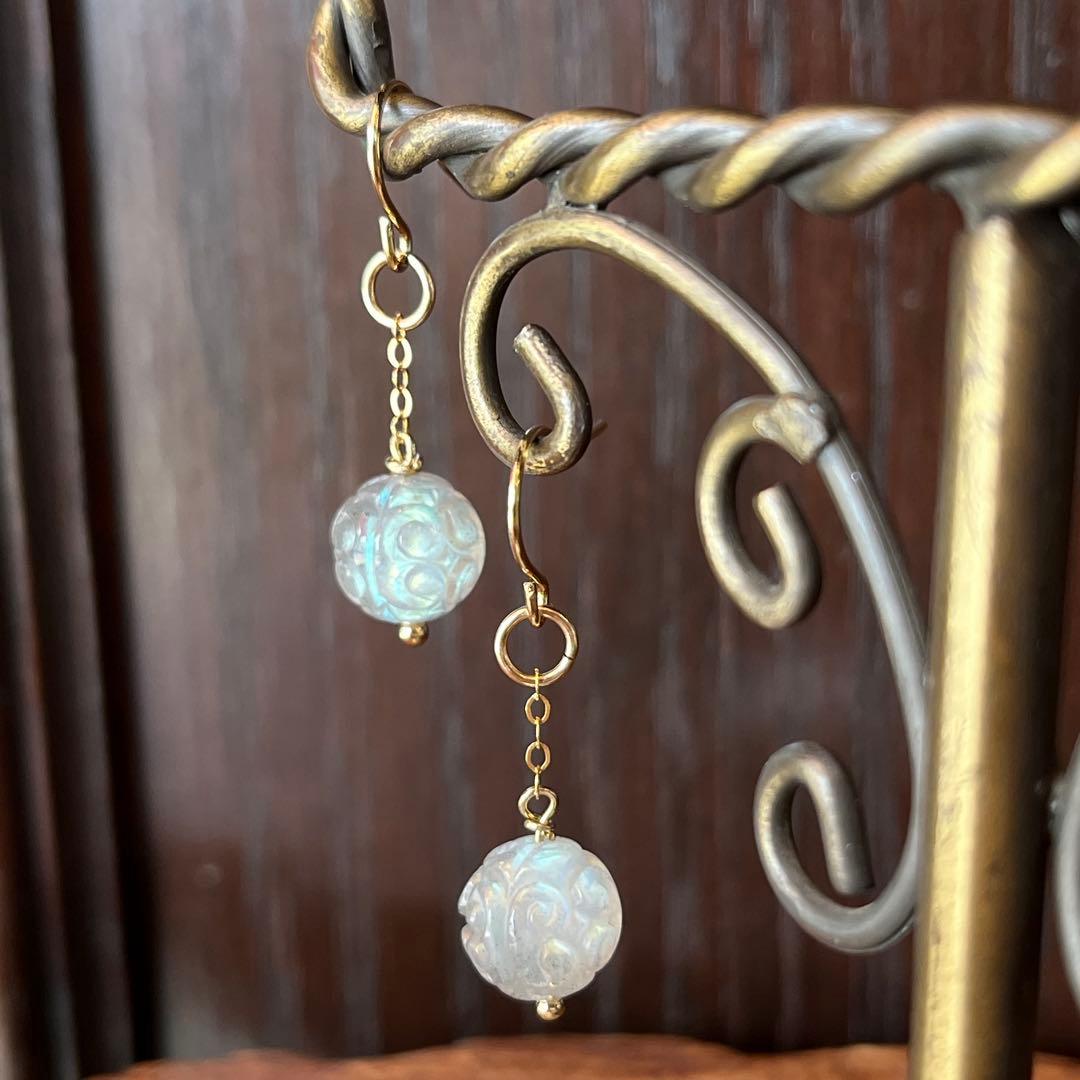 おともさん様✴︎ラブラドライトカービング＆ロードナイト＊ピアス