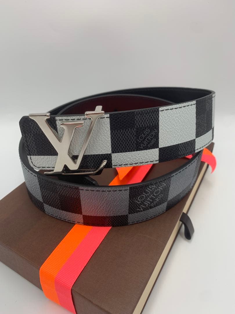 限定品 ‼️ルイヴィトン ベルト LV イニシャル リバーシブル ロゴ ダミエ