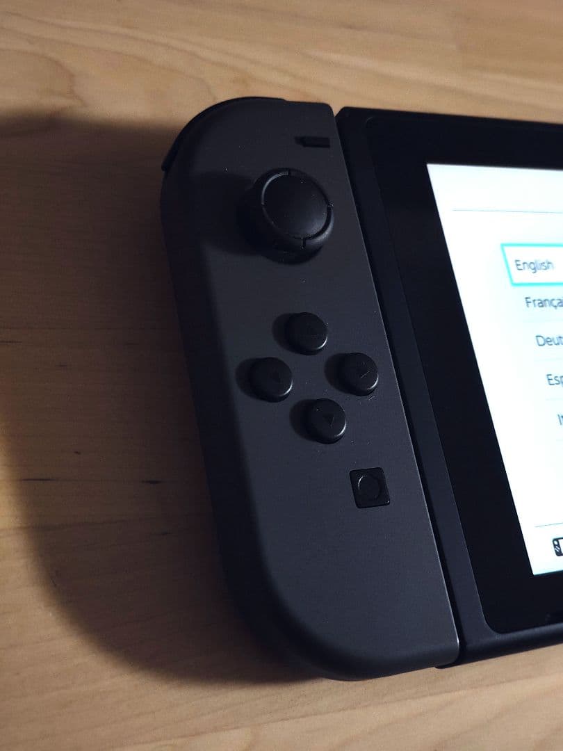 【動作確認済】Nintendo Switch 本体 グレー ＋ソフト2本