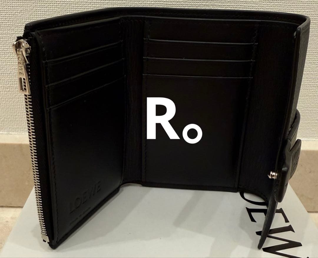 LOEWE バーティカル ウォレット スモール　三つ折り財布