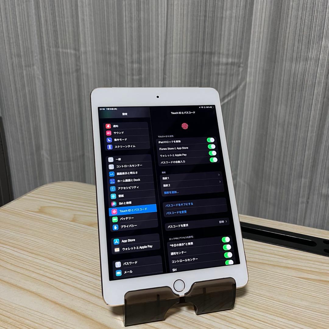 iPad mini第4世代(SIMフリー)未使用近い バッテリー状態とても良好！