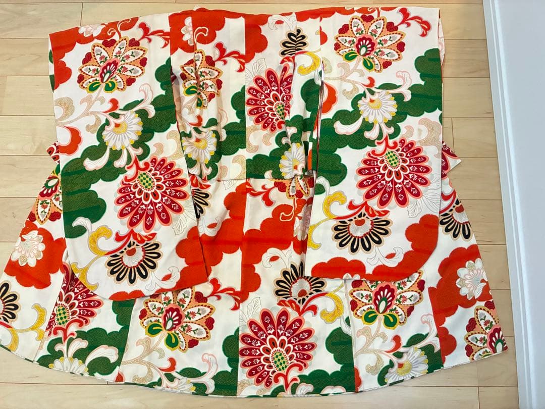 3歳七五三 古典柄レトロ着物と総絞り被布セット