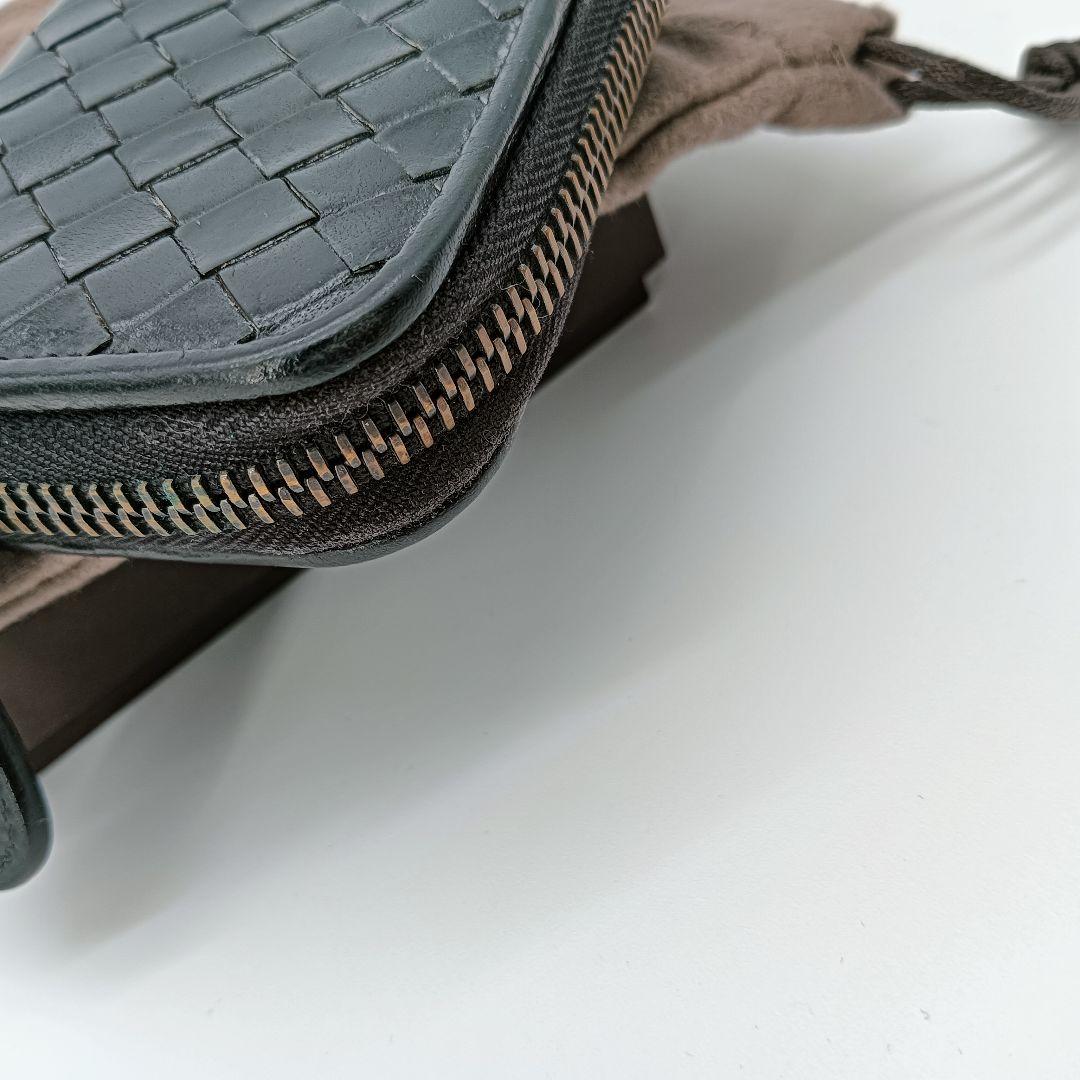 美品　BOTTEGA VENETA ケース　イントレチャート　ブラック