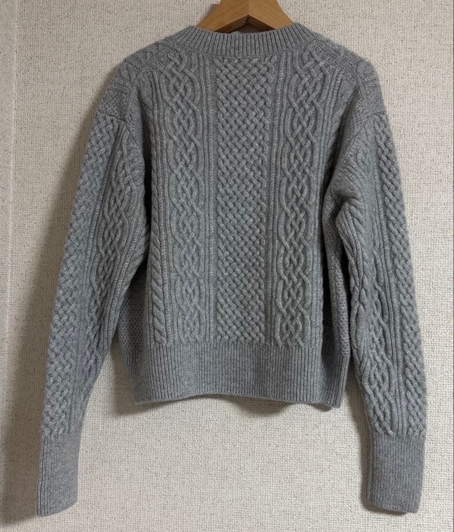 ２３区カシミヤブレンドケーブルニットカーディガン