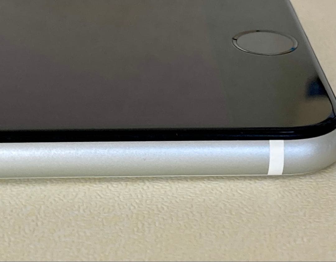 《ジャンク品》 iPhone SE2ホワイト 64GB初期化済