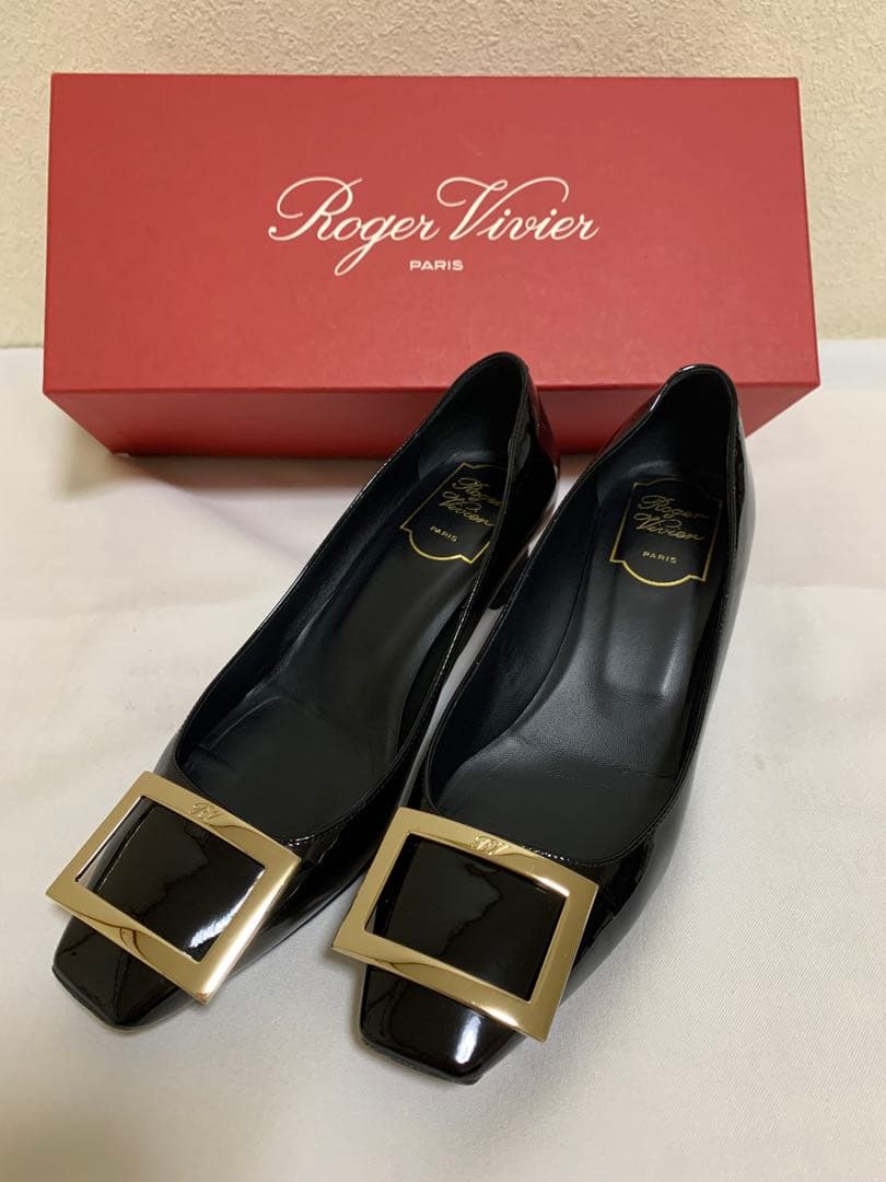 【美品】Roger Vivier ブラック エナメル　ハイヒール24cm
