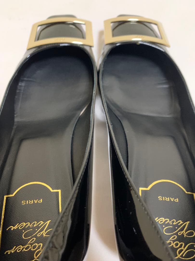 【美品】Roger Vivier ブラック エナメル　ハイヒール24cm