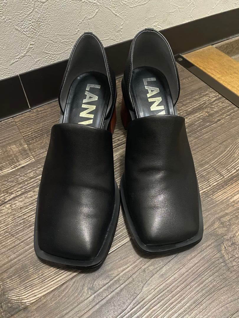 最後値下げ　LANVIN en Bleu スクエアトゥサイドオープンパンプス