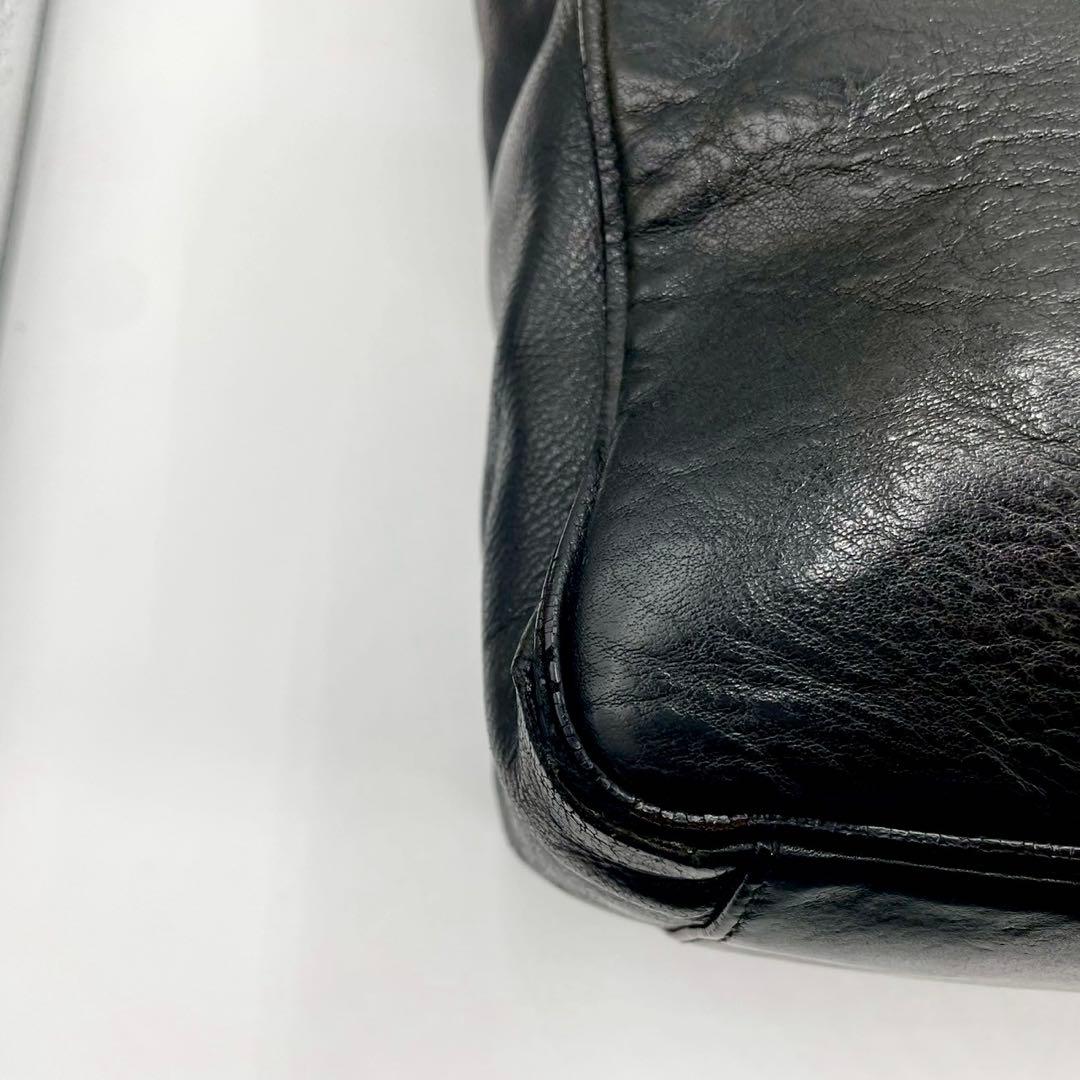 ココマイスター　マットーネ　ショルダーバッグ　レザー　メッセンジャー　黒