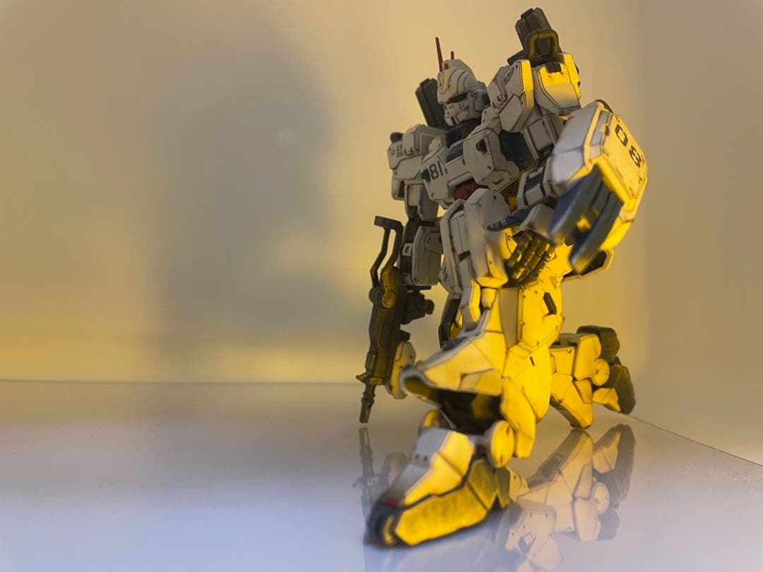 【完成品】海外プラモデルHG 1/144 Ez8イージーエイト