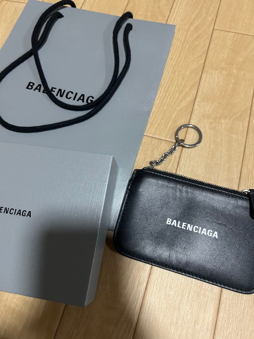 BALENCIAGA ケース　キーリング付き