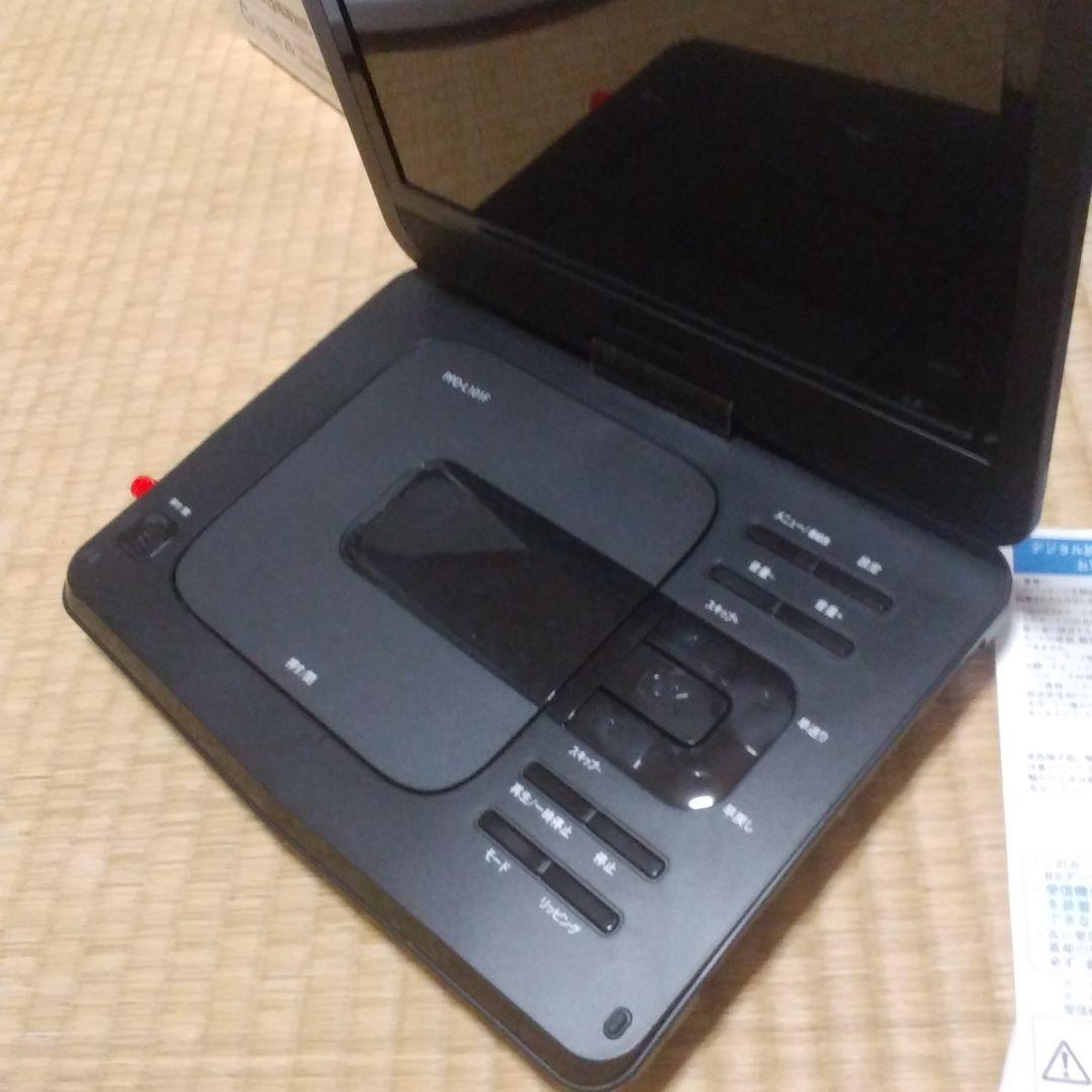 DVDプレイヤー、フルセグ付き10.1インチ(新品同様）