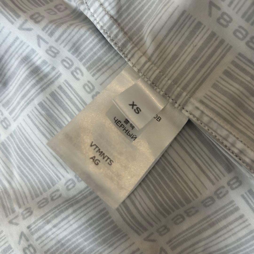 ヴェトモンVETEMENTS バーコードモノグラム　シャツ　XSサイズ　美品