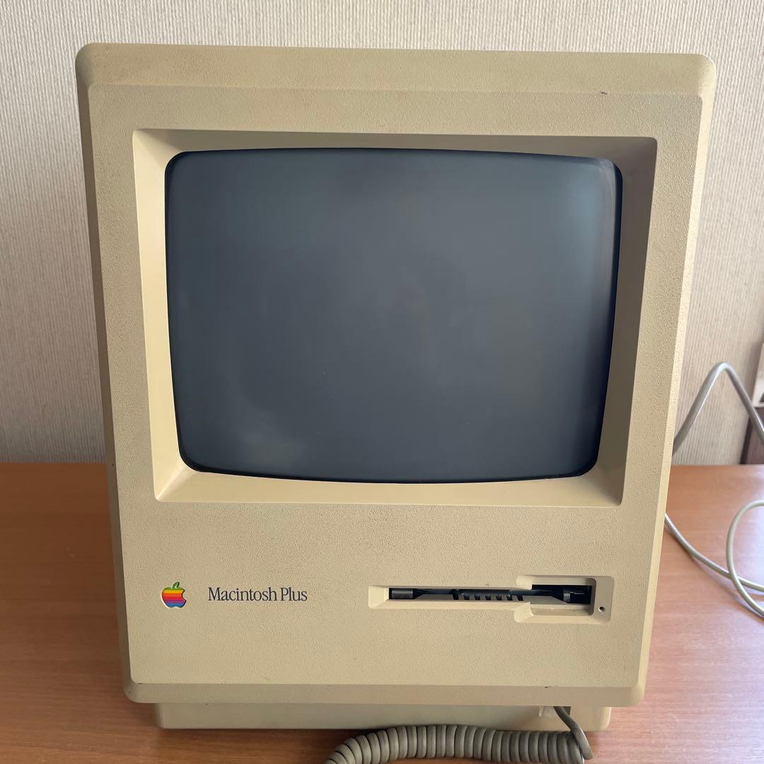 Macintosh Plus 2MB、システムソフト・ゲームソフト付