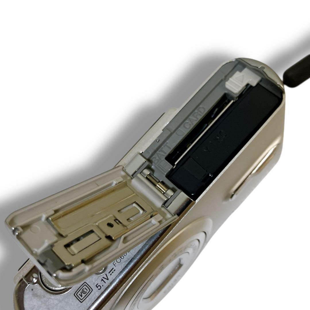 LUMIX DMC-FX07 パナソニック コンパクトデジタルカメラ シルバー