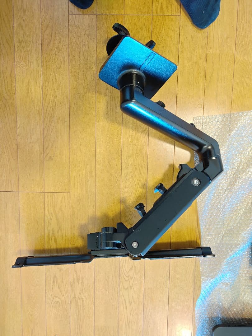 Wacom Cintiq Pro 24 DTH-2420 Flex Arm付き