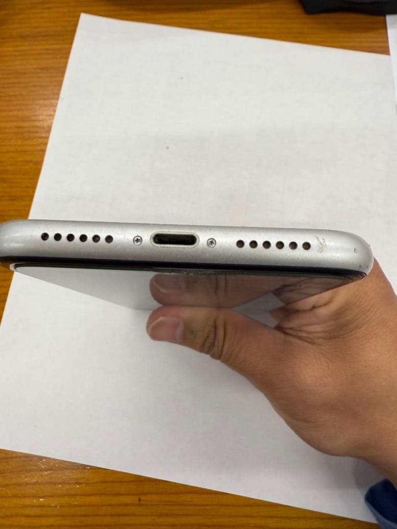 スマートフォン本体 iPhone XR 64GB iOS 17.5.1