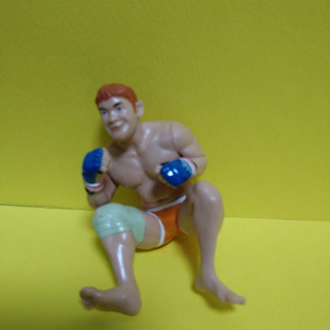 アントニオ猪木、小川直也、大仁田厚、桜庭和志、春一番のフィギュア７体