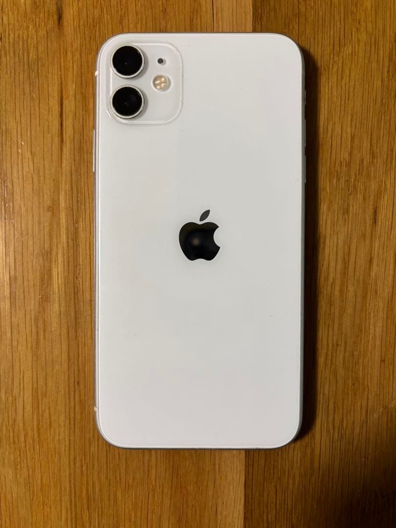 猫*様 Apple iPhone 11 ホワイト 本体