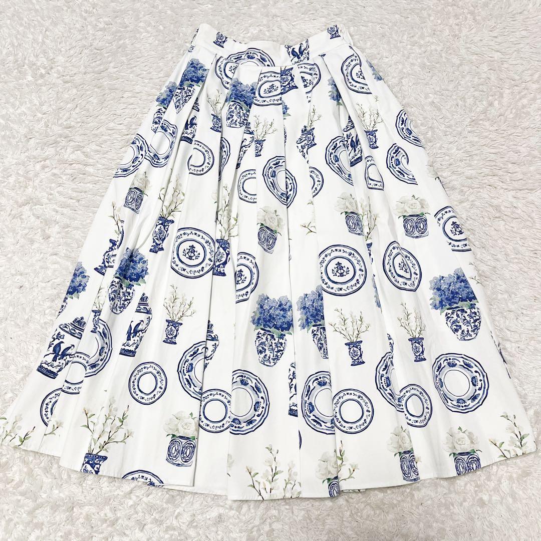 2023 セブンテン 陶器プリント 花柄スカート 陶器 水彩タッチブルーホワイト