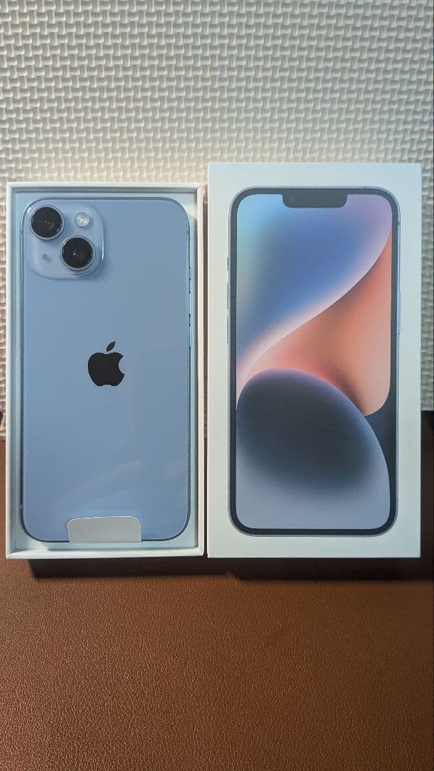 iphone 14 ブルー　美品
