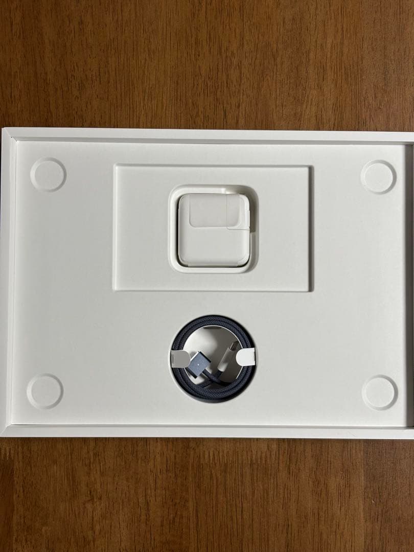 MacBook Air M2 USキーボード 8GBメモリ 256GB SSD