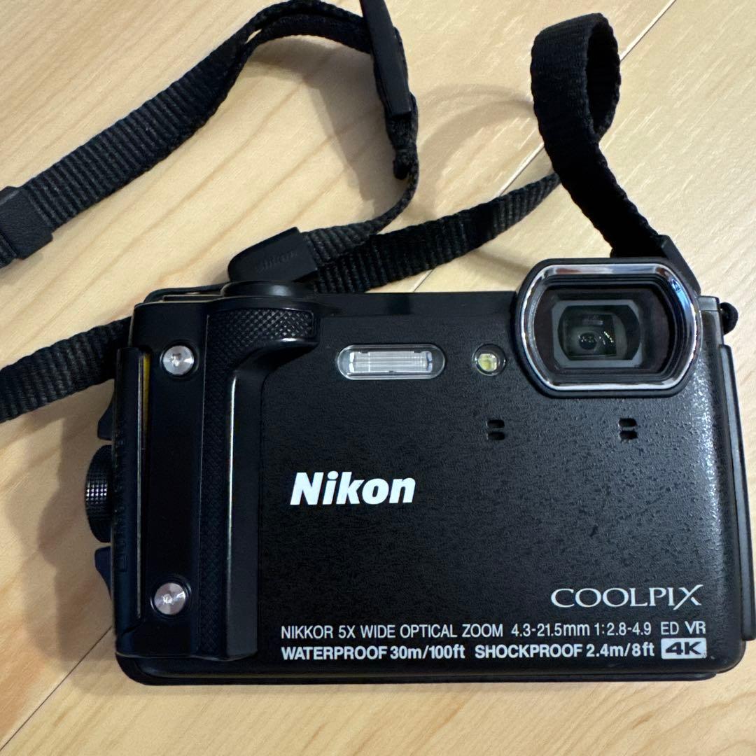 Nikon COOLPIX 5倍光学ズーム デジタルカメラ