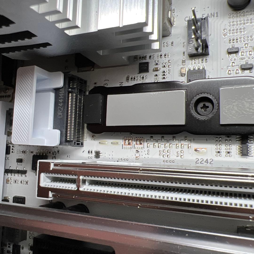 ASUS TUF Gaming Z890-PRO WIFI マザーボード