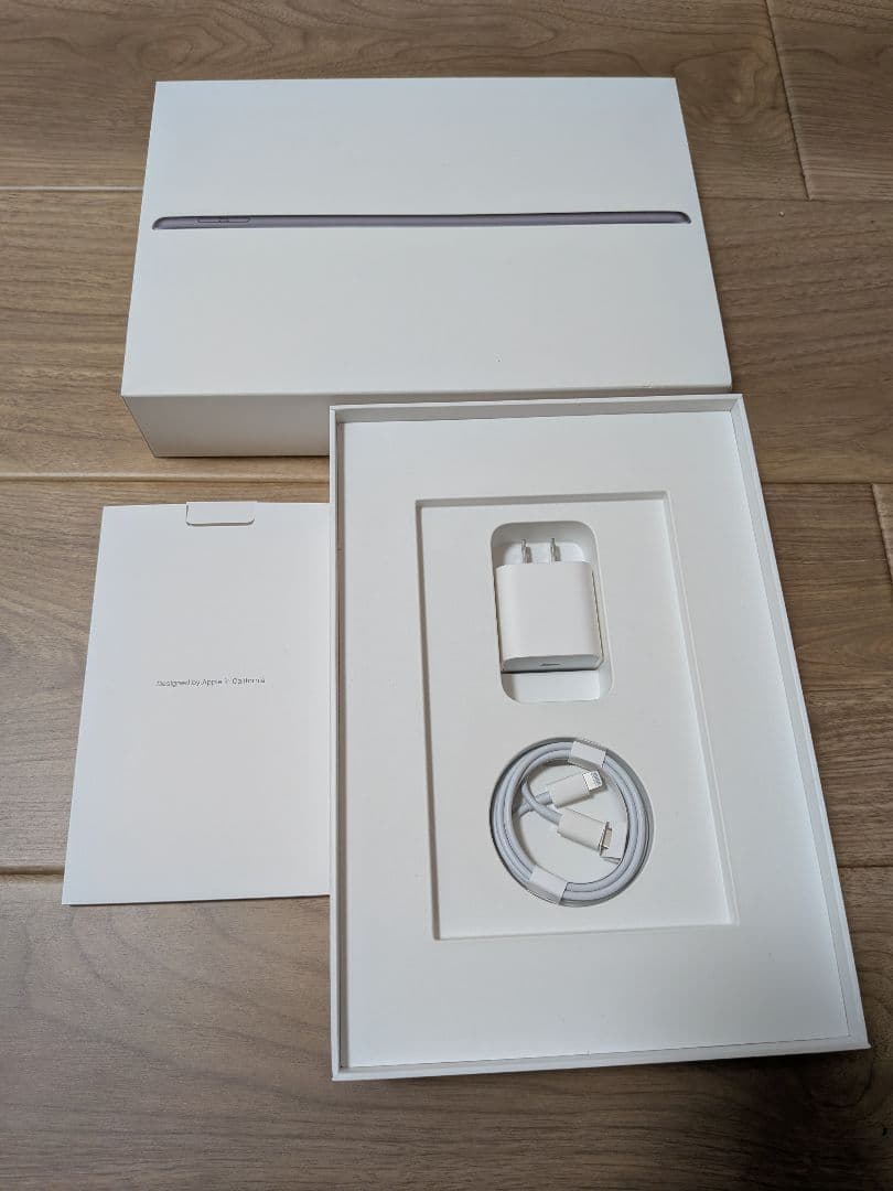 【超美品、傷無】iPad 第9世代本体　95%