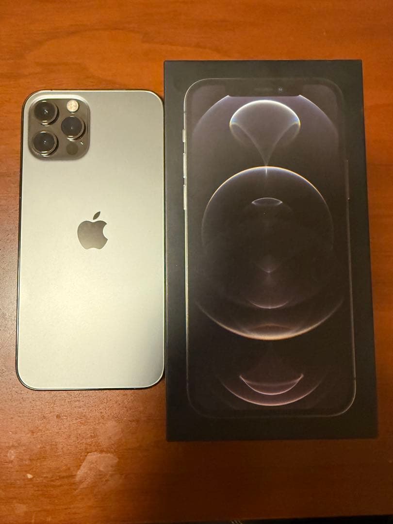 Apple iPhone 12 Pro 256GB グラファイト　本体