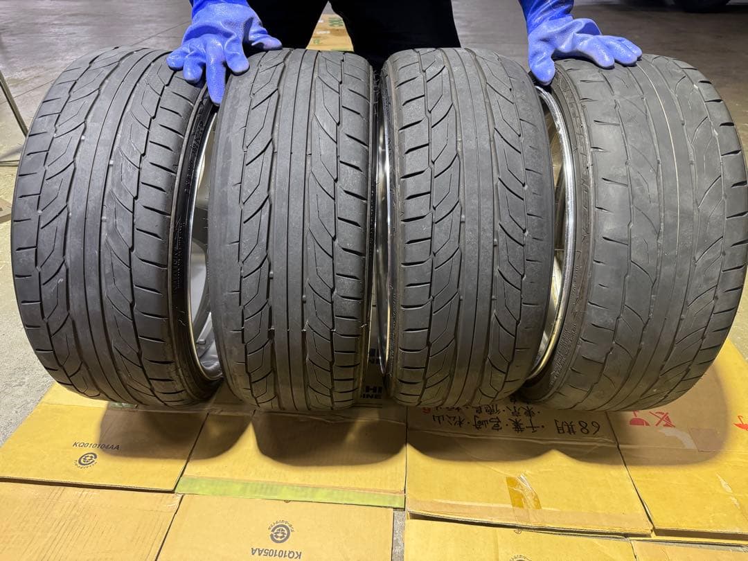 ワーク　グノーシス　19インチ　30系プリウス　215/35R19 ナット付き