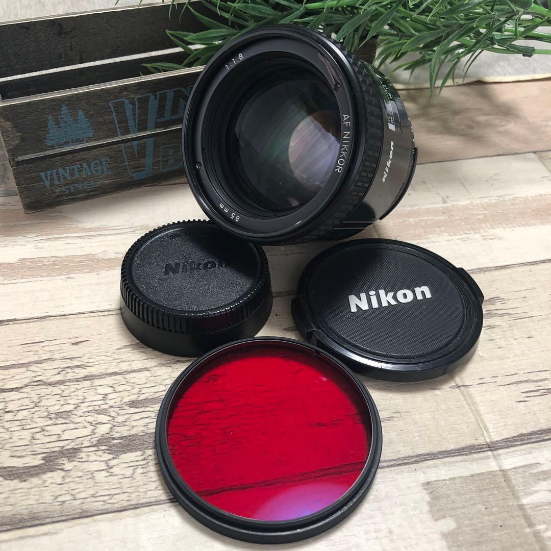 Nikon NIKKOR 85mm F1.8 単焦点レンズ