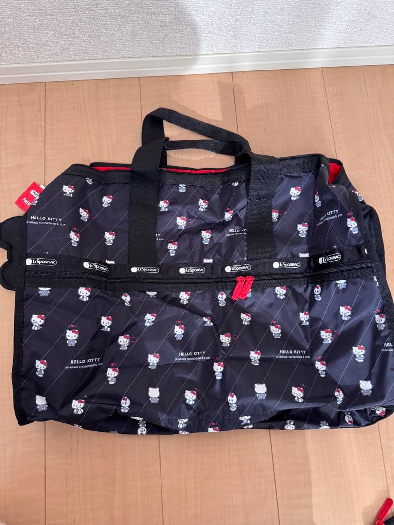 レスポートサック　サンリオ　ハローキティ ボストンバッグ　ポーチキーホルダー付き