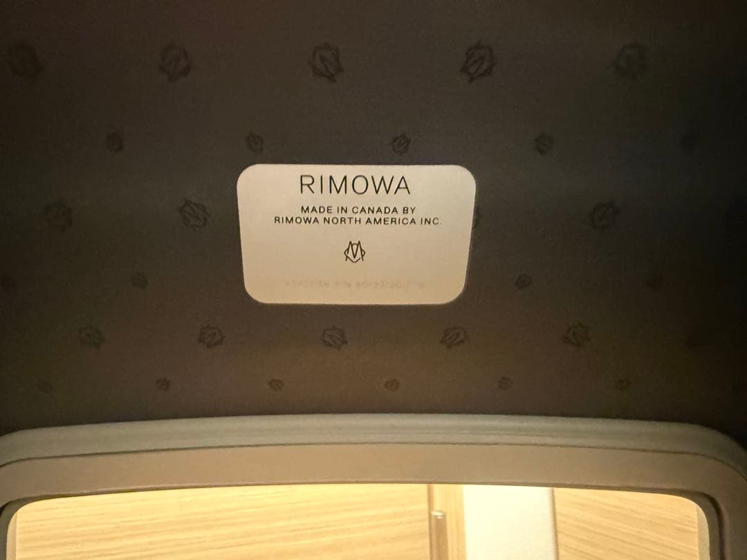 t*m様 RIMOWA パイロット